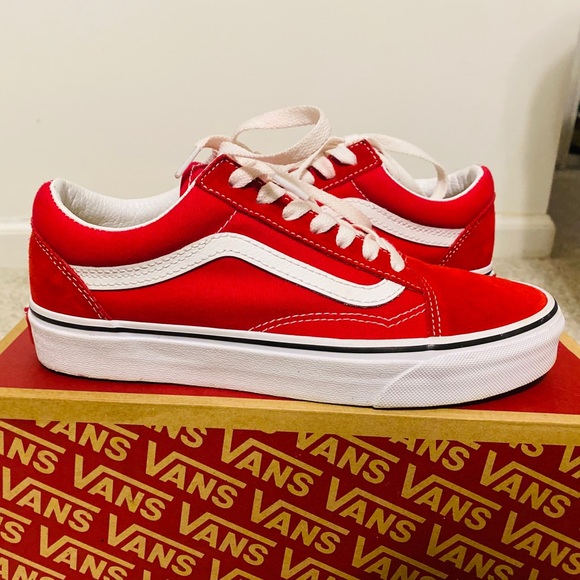 Vans Shoes - Old skool red vans